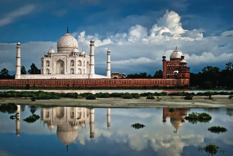 One Stop Place for all your favourite Activities in Delhi - Cow Shed Visit and Local Market Stop: The Day’s Most Local Moments