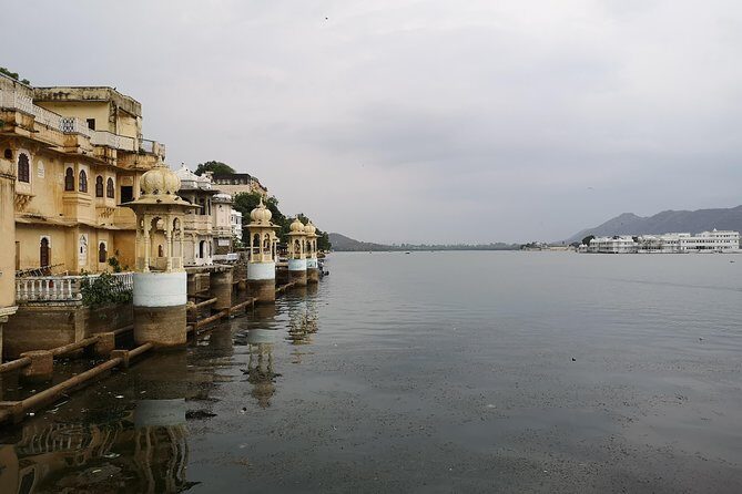 One-way Jodhpur to Udaipur - Option 1: Non-stop Jodhpur to Udaipur with AC comfort and Wi‑Fi