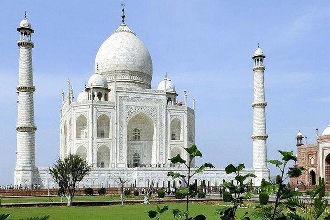 One Way Private Transfer Delhi to Agra Including Guided Tour - Delhi to Agra One-Way: How the private transfer actually feels