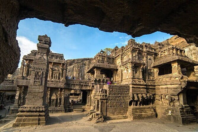 Overnight Ajanta Ellora From Aurangabad Tour - Day 1: Ajanta Caves, pickup, and what to expect inside