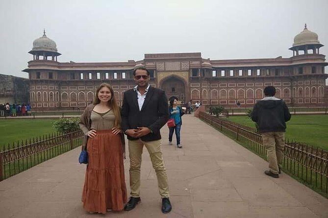 Overnight Taj Mahal and Agra Private Tour by Train from Delhi - Fatehpur Sikri: the red-stone Ghost City feeling