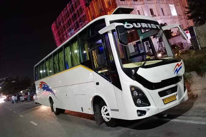 Package tour for Rajasthan - Chokhi Dhani and the Desert-Resort Evening Mood