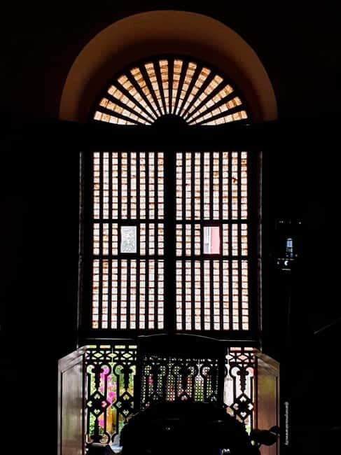 Panaji: Heritage Walking Tour in Fontainhas Latin Quarter - The Secret Stop: Why the Unnamed Detour Works