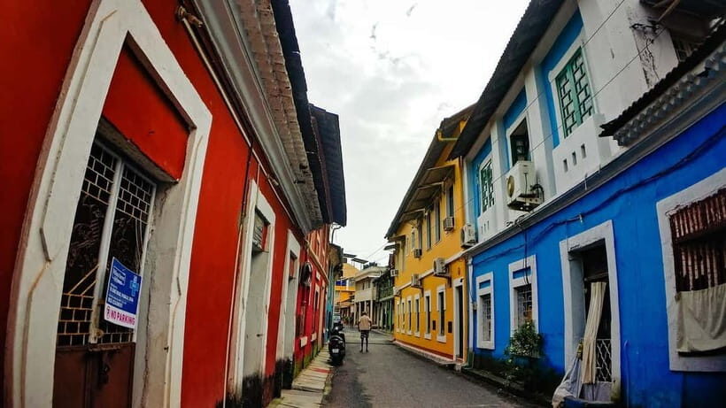 Panaji: Heritage Walking Tour in Fontainhas Latin Quarter - MO’s Café Behind the Panaji Post Office: Getting Started Without Stress