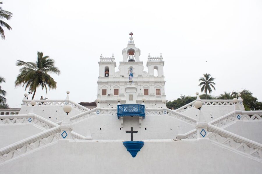 Panjim: Guided Walk Tour of Portuguese-Influenced Goa - Starting at Panjim Church: where the walk’s tone clicks
