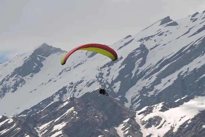 Paragliding in Kullu Manali - From Manali Ground Check to First Lift: What Happens On Arrival