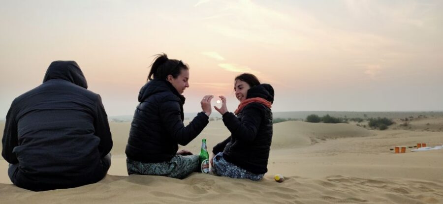 Peeps Billions of Star Experience with Desert & Camel Safari - The Ride In: Jeep/Car to Dunes, Plus a Natural Oasis Stop