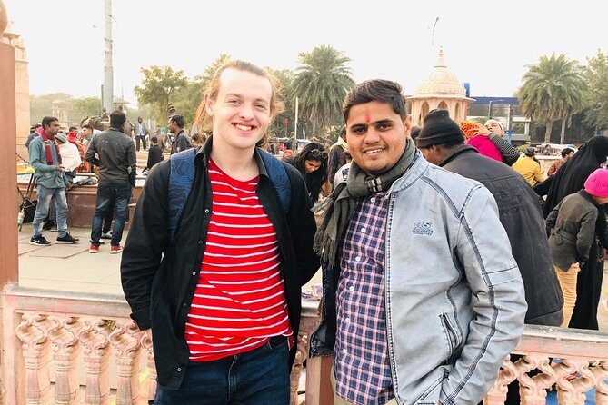 Personal Guide tour Jaipur - Shopping stroll and rickshaw ride: Pink City energy without the stress