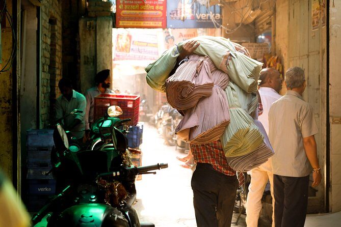 Personal Shopper Assistant in New Delhi - The 2-hour plan: how the textile shopping usually unfolds