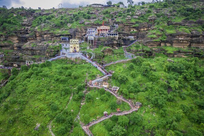 Pilgrimage & History: Prayagraj Day Trip from Varanasi - The 8:00 AM Pickup and the 120 km Drive: Comfort and Timing