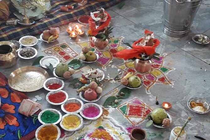 Pinddaan In Gaya - Pickup, private group size, and mobile ticket: how logistics stay calm
