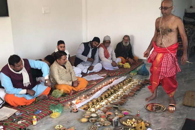 Pinddaan In Gaya - Andhra & Telangana Bhawan Gaya: long day, useful base