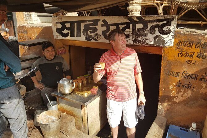 Pink City Plates: Food Walk Through Jaipur’s unique Eateries - Where you start and how the route feels in real life