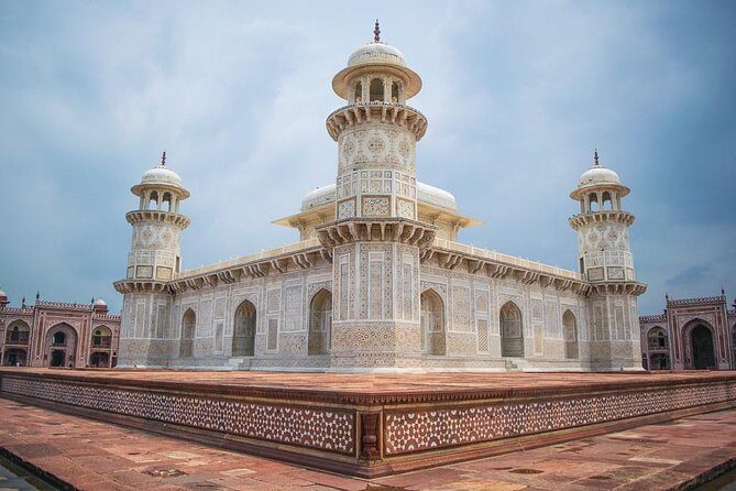Plan Your Agra Tour your Own Way - The Big Flex: Plan Your Agra Tour Your Own Way