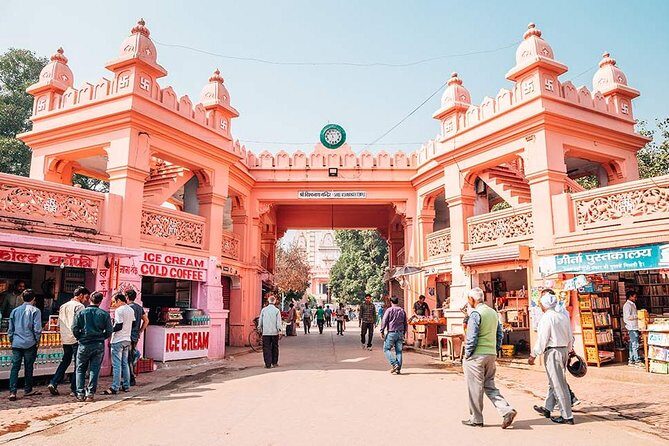 Plan Your Varanasi Tour the Way You Like - Manikarnika Ghat: understanding the riverfront meaning