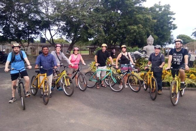 Pondicherry & Mahabalipuram one day trip from Chennai with Lunch - Pondicherry’s spiritual start at Sri Aurobindo Ashram