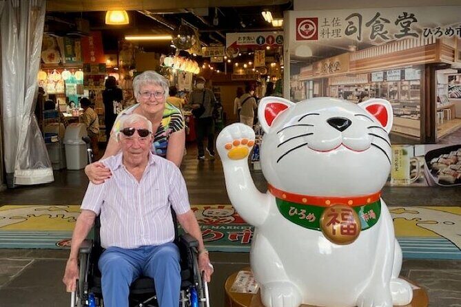 Port Pick-Up: Kochi Tour with Licensed Guide and Vehicle - Shopping streets and the manga museum: small detours that add character