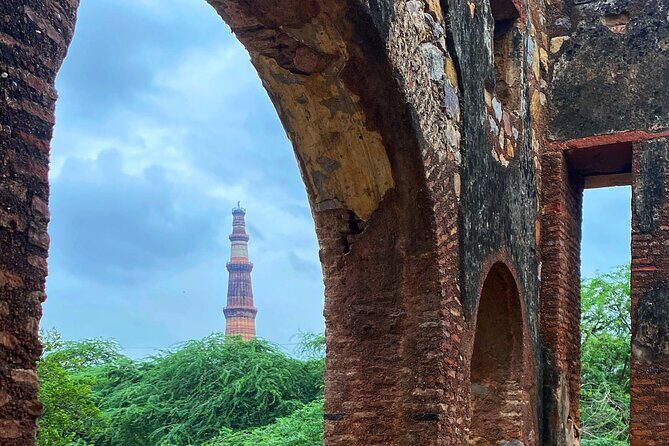 Premium Hidden Jewels of Delhi Cycling Tour - The First Chapter of Delhi - Getting set up: bikes, helmets, and that 6:30 AM start