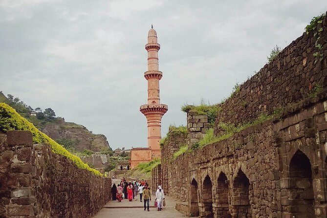 Private 2 Days Tour: Ajanta Ellora Caves and Aurangabad City - Ajanta Caves: Why Day One Feels Like the Main Event