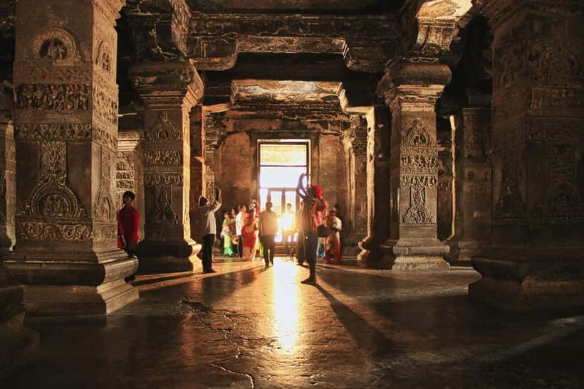 Private 3 days Ajanta, Ellora caves and Aurangabad city tour - The value of a private Ajanta and Ellora tour from Aurangabad