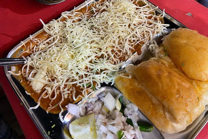 Private 4-Hour Tour of Mumbai’s Tastiest Local Foods - The food lineup: classic Mumbai hits and a sweet finish
