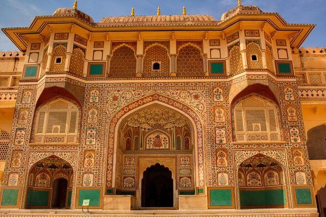 Private 5-Day Golden Triangle Tour from New Delhi - Day 3: sunrise Taj Mahal plus the city-of-ghost stop on the way to Jaipur