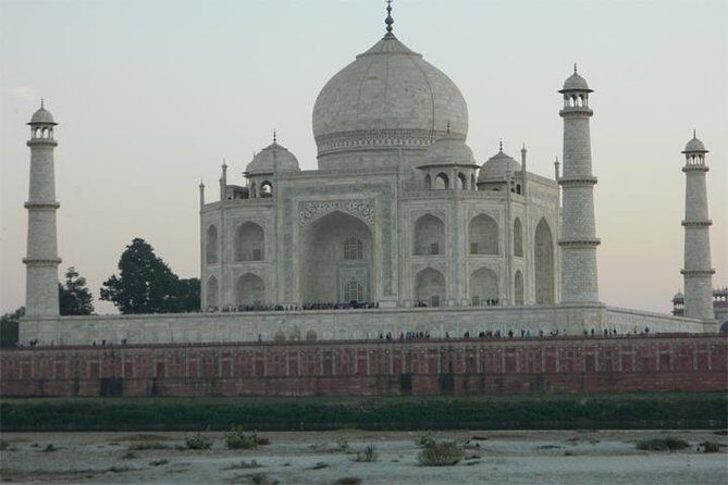 Private 5-Day Golden Triangle Tour from New Delhi - Day 1 in Delhi: Jama Masjid, Chandni Chowk rickshaw, Red Fort, and Qutub Minar