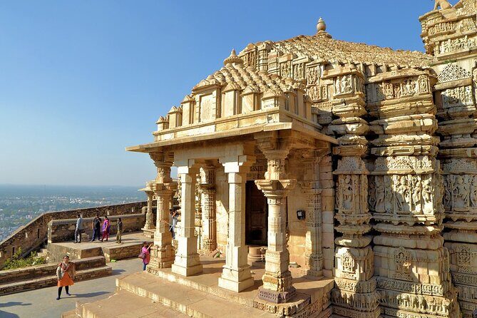 Private 7 Day Tour of Udaipur Chittorgarh Pushkar and Jaipur - Day 4: Pushkar’s Brahma Mandir and a Stroll by Pushkar Lake