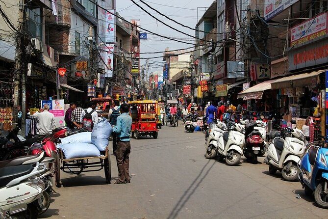 Private Agra Local Sightseeing Tour - Local Reality Check: What to Watch Out For