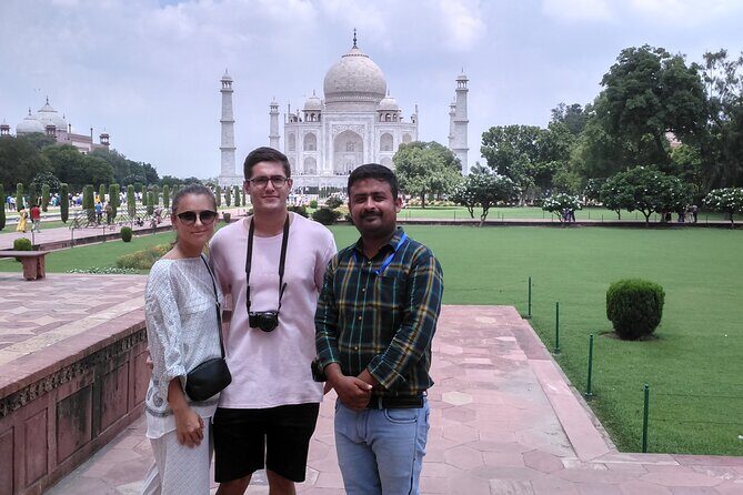Private Agra Taj Mahal with local expert - Price and value: $85 per person with guide and sedan