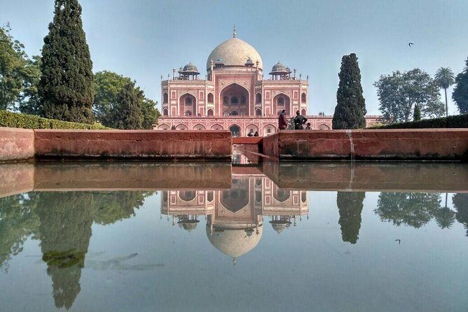 Private City Tour of New Delhi and Old Delhi - India Gate: New Delhi’s war memorial and Lutyens scale