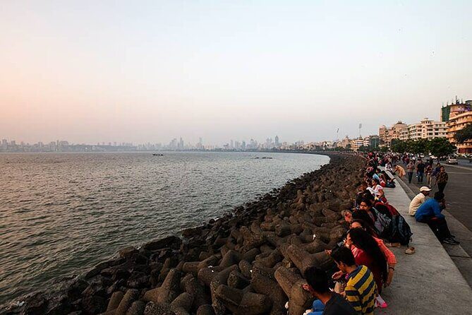 Private City Tour with Dharavi Slum Dhobighat and Dabbawalla - South Mumbai Icons: Gateway of India, University Library, High Court, and Chhatrapati Shivaji Terminus