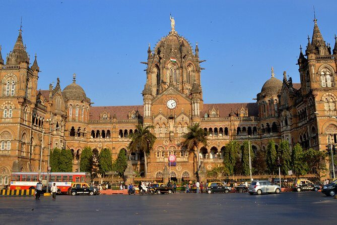 Private Custom Mumbai Tour - A private, customizable day in Mumbai (with AC that matters)