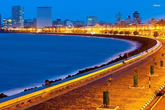 Private Custom Mumbai Tour - Nariman Point: business district views and quick art stops