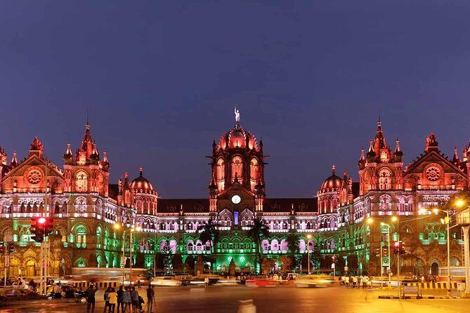 Private Custom Mumbai Tour - Regal Theatre and the Art Deco movie vibe in Colaba