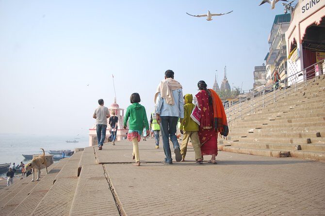 Private Day Tour in Varanasi - Ganga Aarti: the evening ceremony that closes the loop