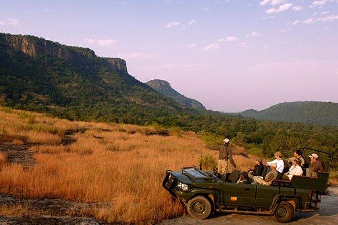 Private Day Tour Of Ranakpur Jain Temple & Jungle Safari From Udaipur - City Palace stop: a quick Udaipur warm-up before heading out