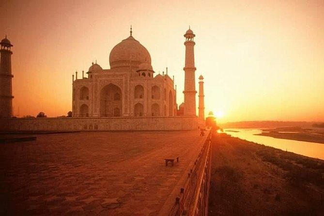 Private Day Tour of Taj Mahal and Agra Fort by Superfast Train - Taj Mahal, guided and paced with admission included