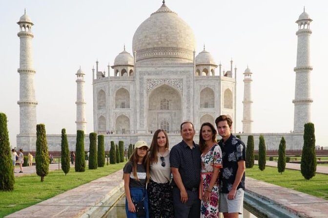 Private Day Tour of Taj Mahal and Agra Fort by Superfast Train - From your Delhi-area hotel to Nizamuddin Station (06:30 AM reality check)