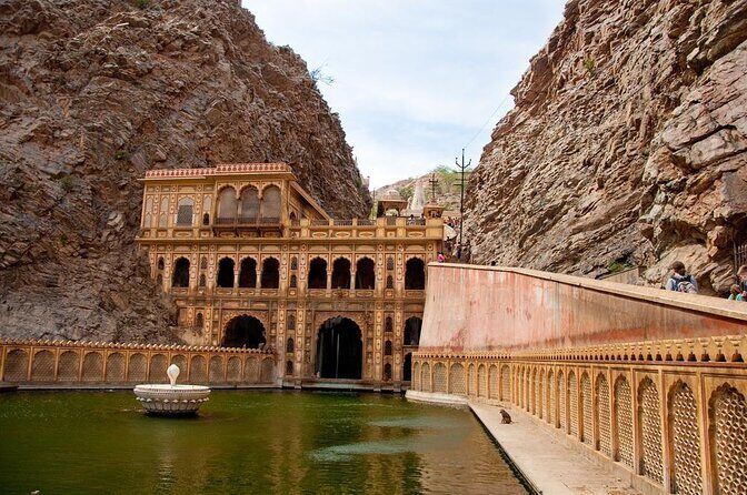 Private Day Trip to Abhaneri Stepwell & Monkey Temple from Jaipur - Quick hits before you go