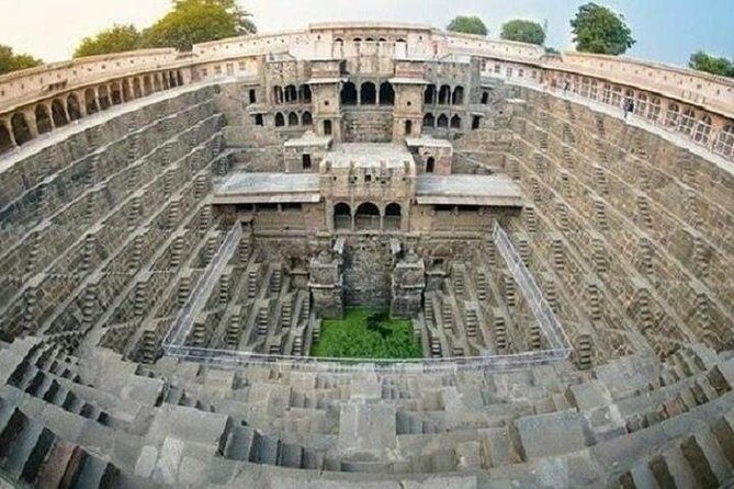 Private Day Trip to Abhaneri Stepwell & Monkey Temple from Jaipur - Galtaji Monkey Temple: Temples, Hills Views, and Seven Holy Kunds