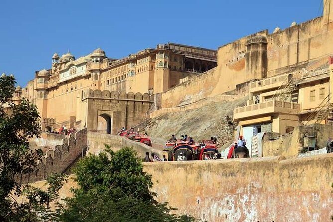 Private Day Trip to Jaipur Including Jai Mandir from Delhi - Shopping in Jaipur: textiles, gemstones, blue pottery, and the sales-pressure reality