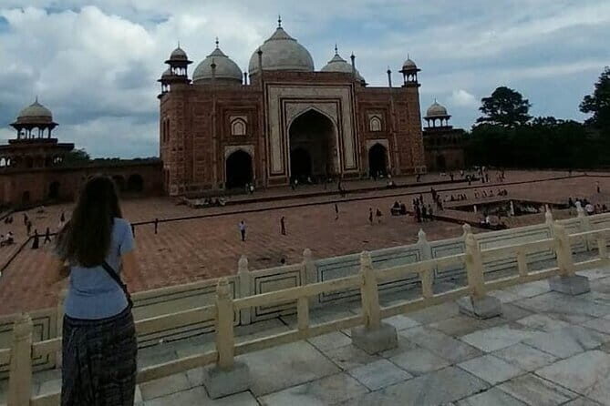 Private Delhi Agra Jaipur Multi Day Tour - Delhi Day 2: from Qutub Minar to Old Delhi market chaos (in a good way)