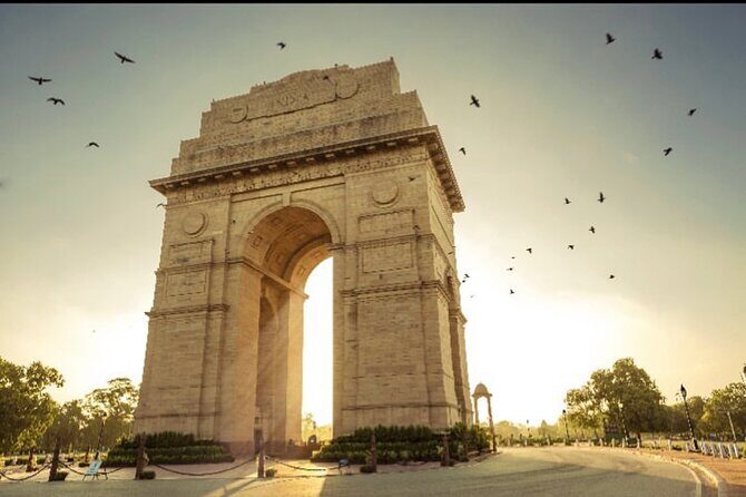Private Delhi City Tour With Guide And Lunch All Including - Red Fort in 30 Minutes: Fast, Not Lazy
