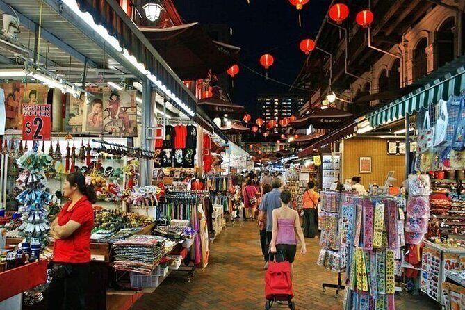 Private Delhi Shopping Tour with Female Guide - Dariba Kalan: attar, jewelry, spices, fabrics, and even electrical goods