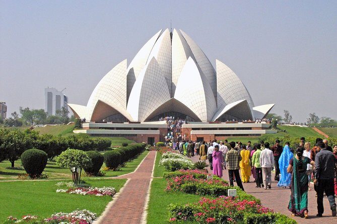 Private Delhi tour with Lotus Temple, ISKCON and Connaught Place with Dinner - How this 6-hour Delhi afternoon tour is built for real sightseeing