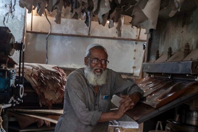 Private Dharavi Slum Tour with Guide and Transport - Why this Dharavi slum tour works: transport you can actually trust