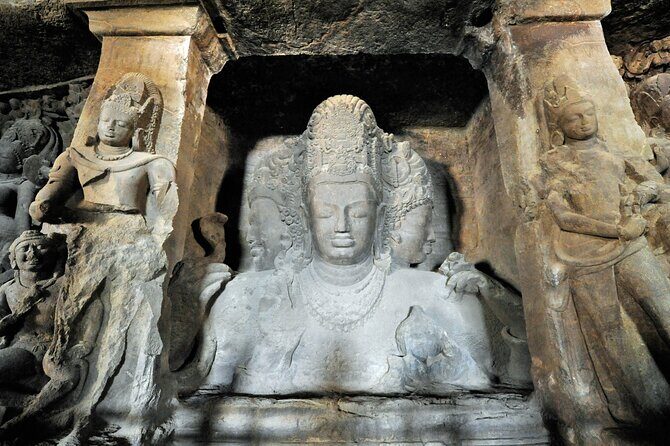 Private Elephanta Caves UNESCO World Heritage Site Tour - A short stop at Gateway of India: quick, but it adds context