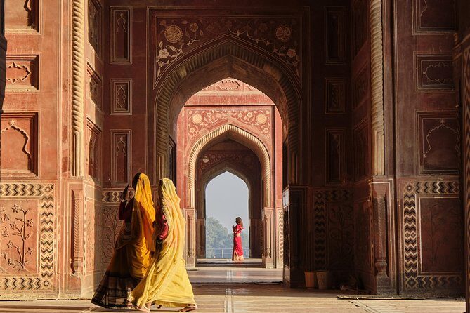 Private Exclusive Taj Mahal & Agra Fort City Tour - Taj Mahal stop: skip the line, get photo help, and use the 3 hours well