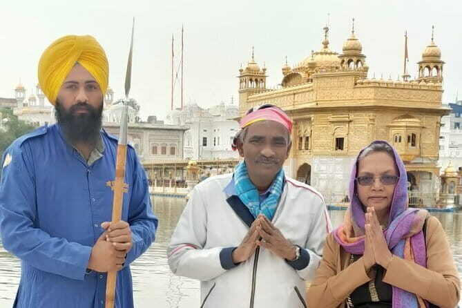 Private Full-Day Amritsar Tour: The Golden Temple & Wagah Border - Golden Temple: where the day’s tone gets set